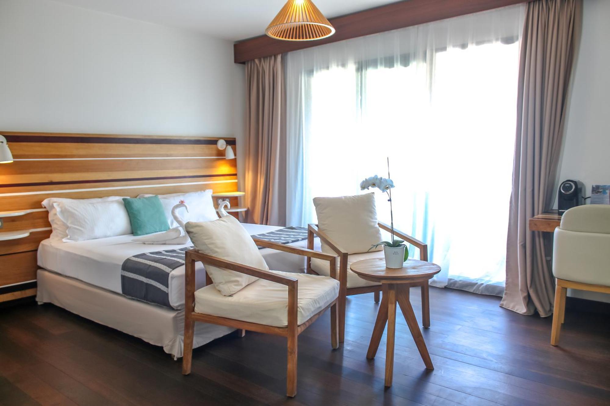 Le Battant Des Lames Hotel Saint Pierre Bagian luar foto