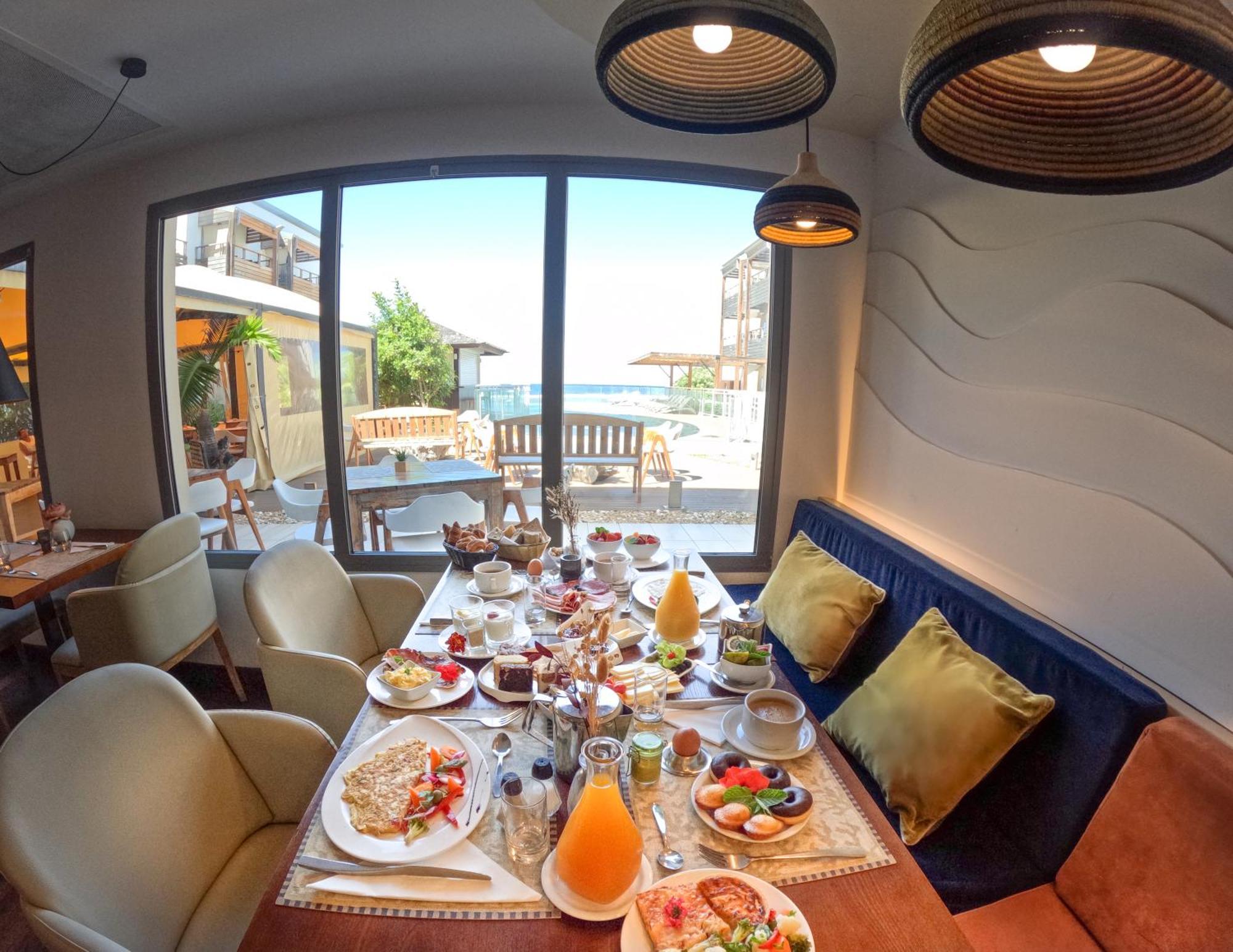 Le Battant Des Lames Hotel Saint Pierre Bagian luar foto